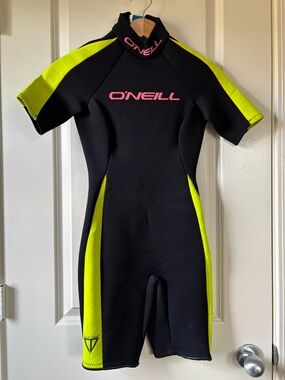 O’Neill Wetsuit Women’s Size 4 Style 7430 Camille Duvall Edition